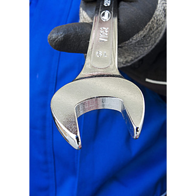 VIGOR Klucz płasko-oczkowy 38mm ∙ V7740-38