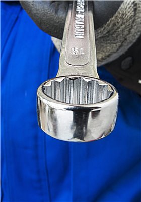 V7740-7