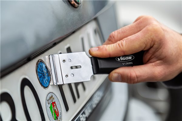 V1368N