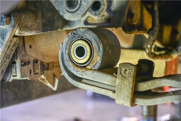 V5913